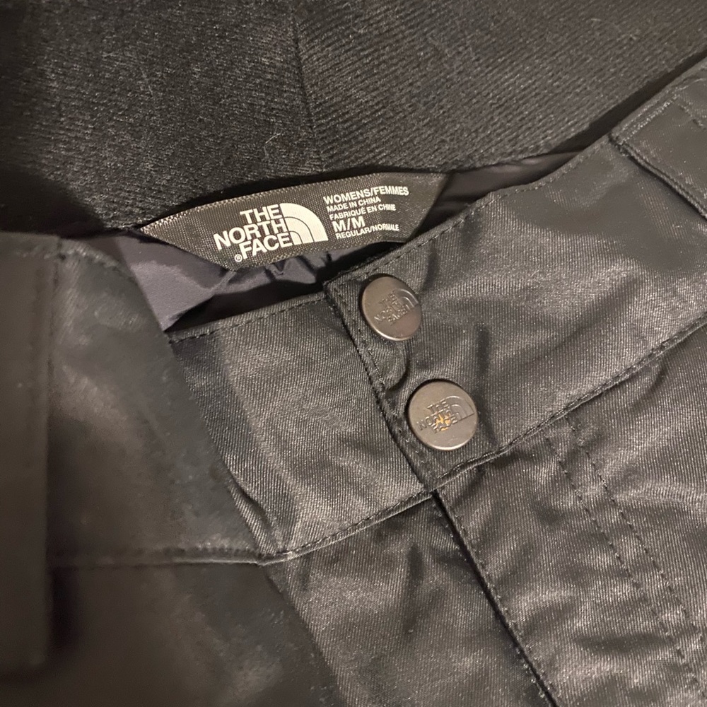 North Face Women’s ski pants size Medium